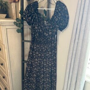 arula maxi dress NWT